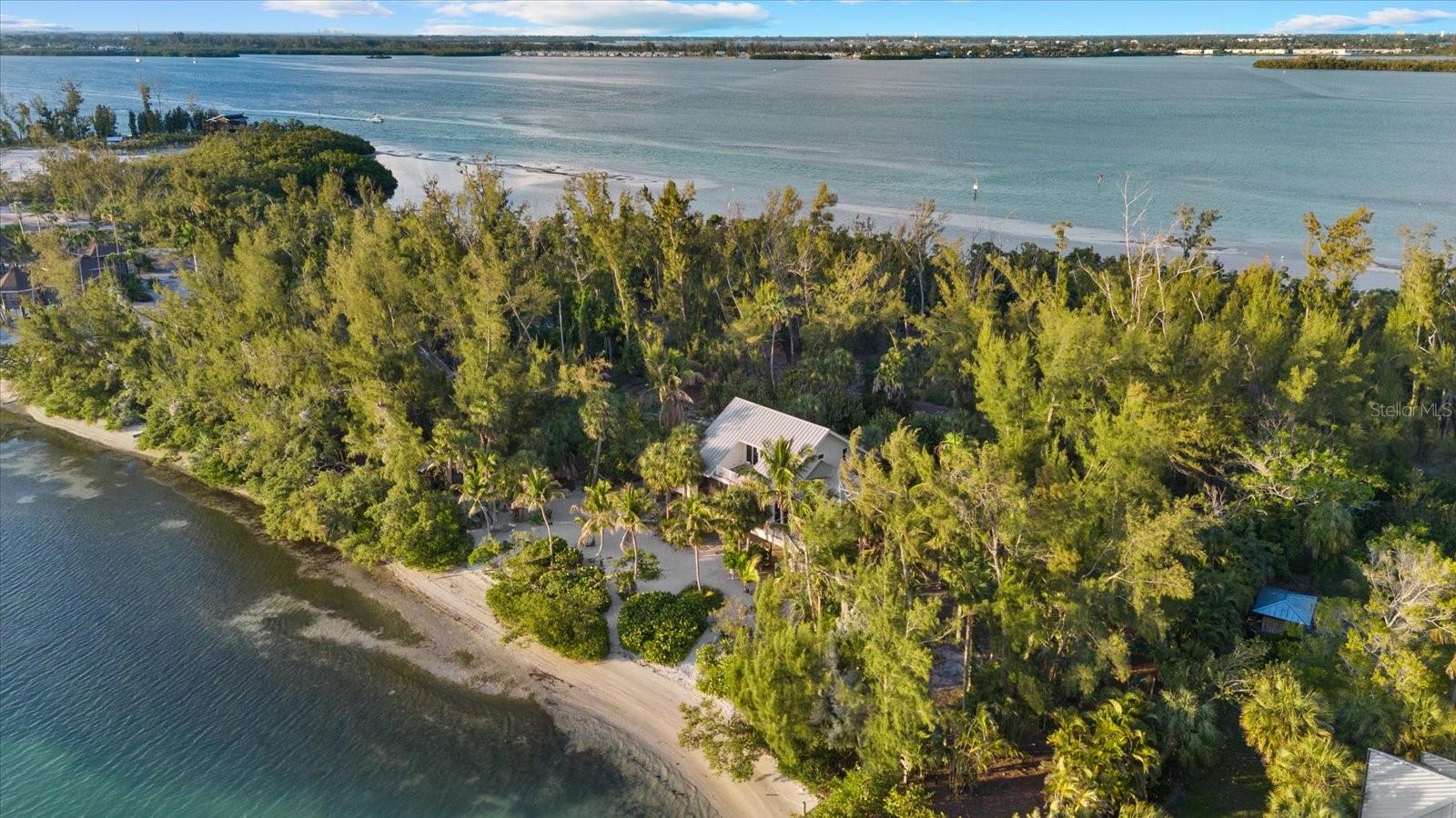 7143 LA LENAIRE DR, LONGBOAT KEY, FL, 34228