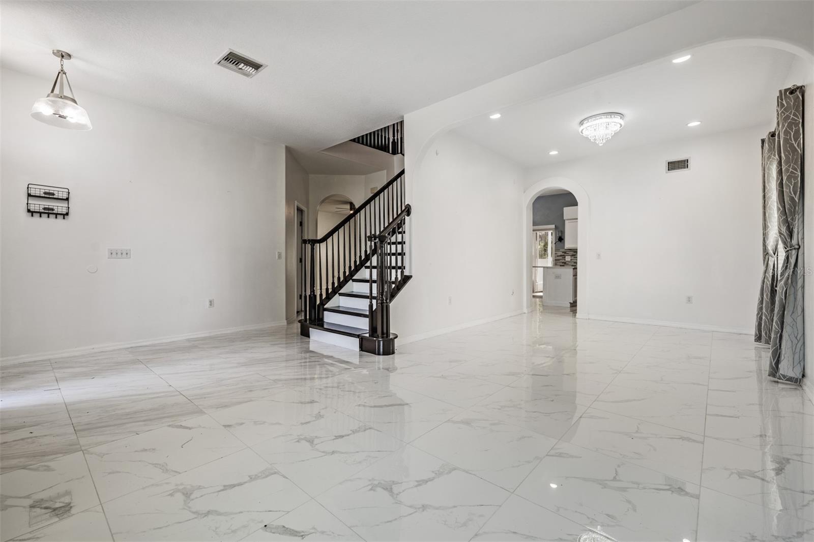 380 ROSALIND LN, OLDSMAR, FL, 34677