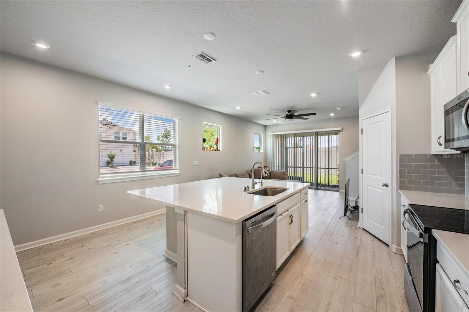 19153 ELSIMONT ISLE, LUTZ, FL, 33558