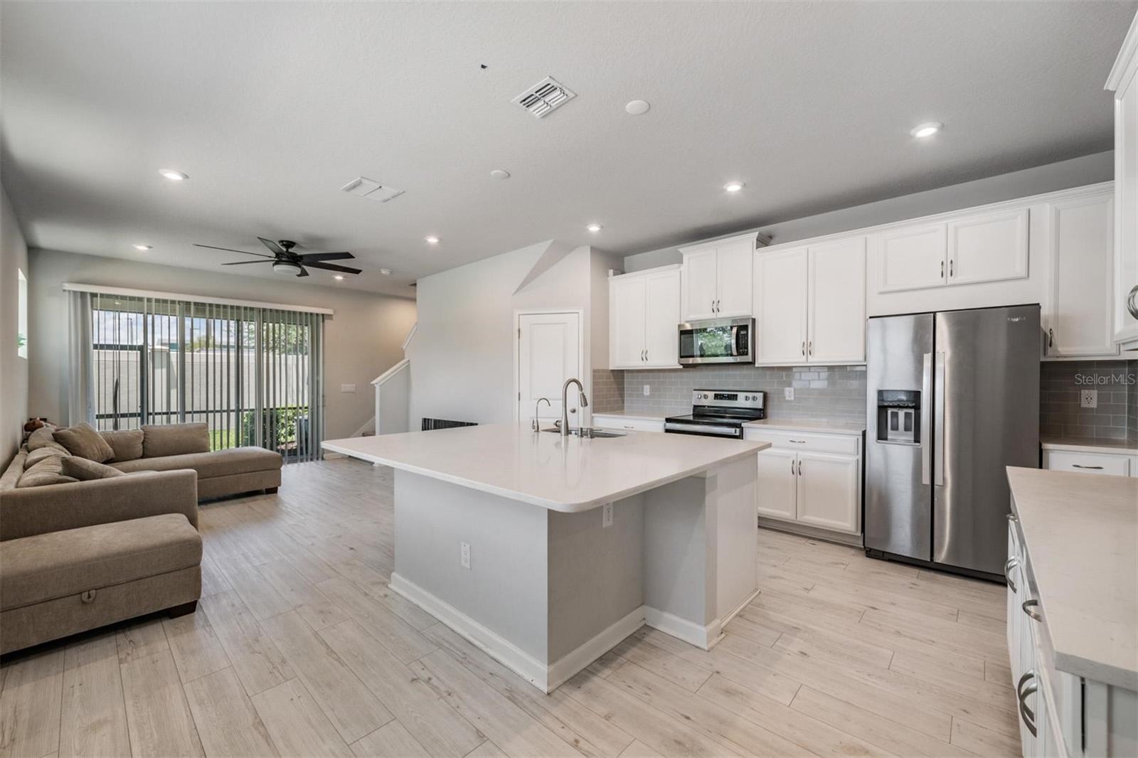 19153 ELSIMONT ISLE, LUTZ, FL, 33558