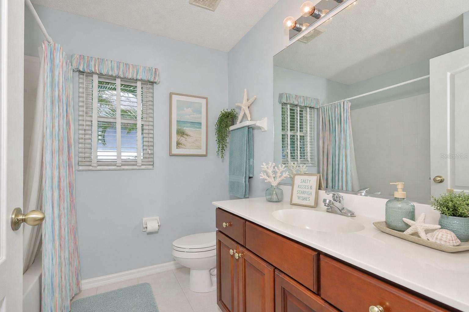 951 VILLEROY GREENS DR, SUN CITY CENTER, FL, 33573
