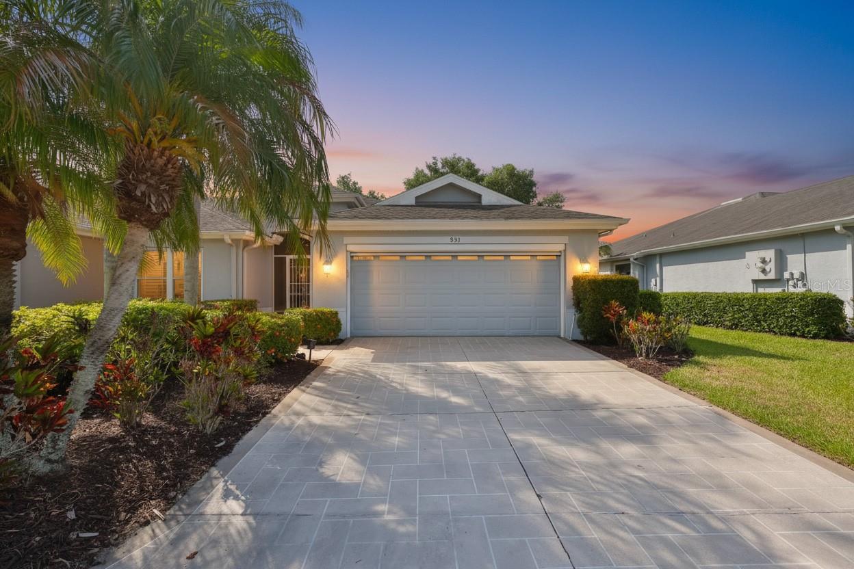 951 VILLEROY GREENS DR, SUN CITY CENTER, FL, 33573