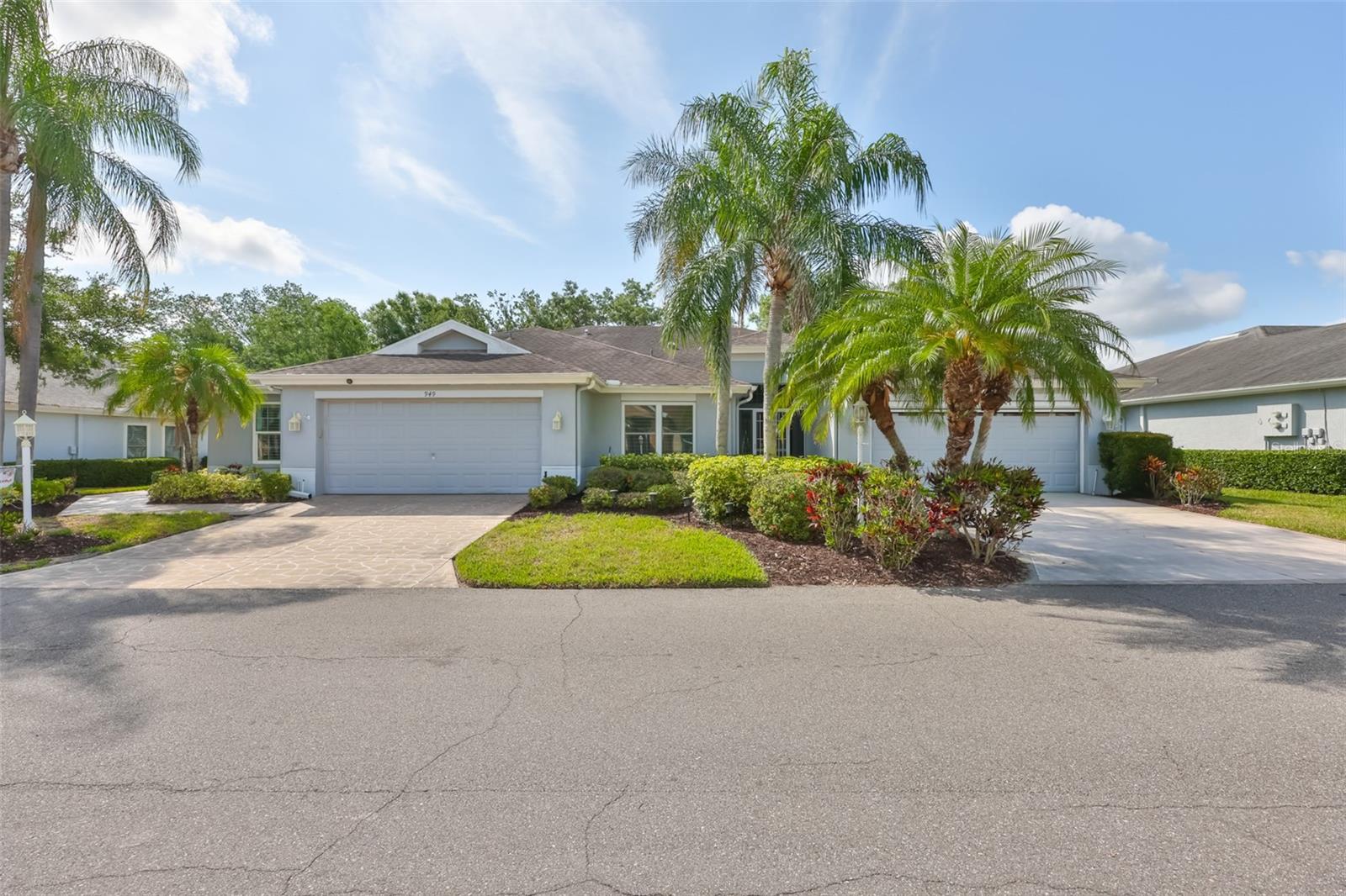951 VILLEROY GREENS DR, SUN CITY CENTER, FL, 33573