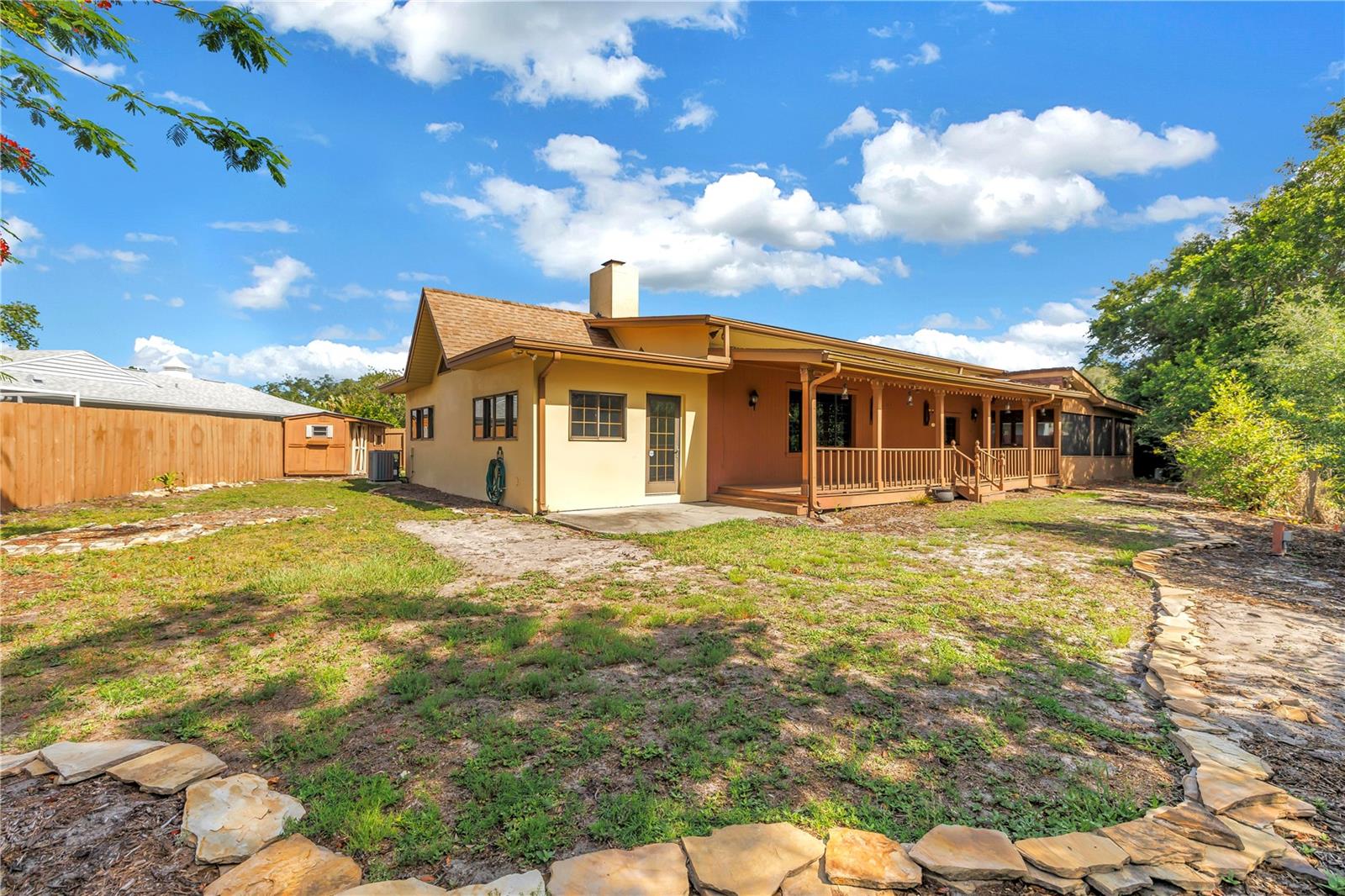 10657 DEL PRADO DR E, LARGO, FL, 33774