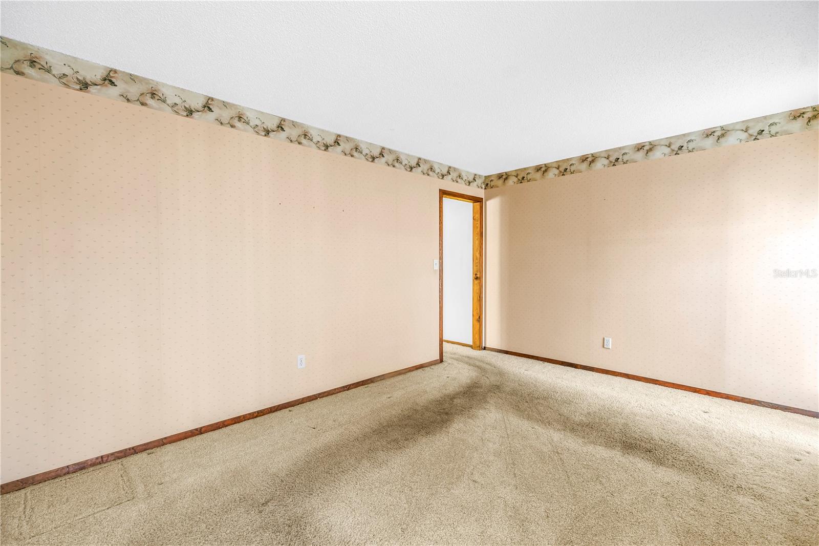 10657 DEL PRADO DR E, LARGO, FL, 33774
