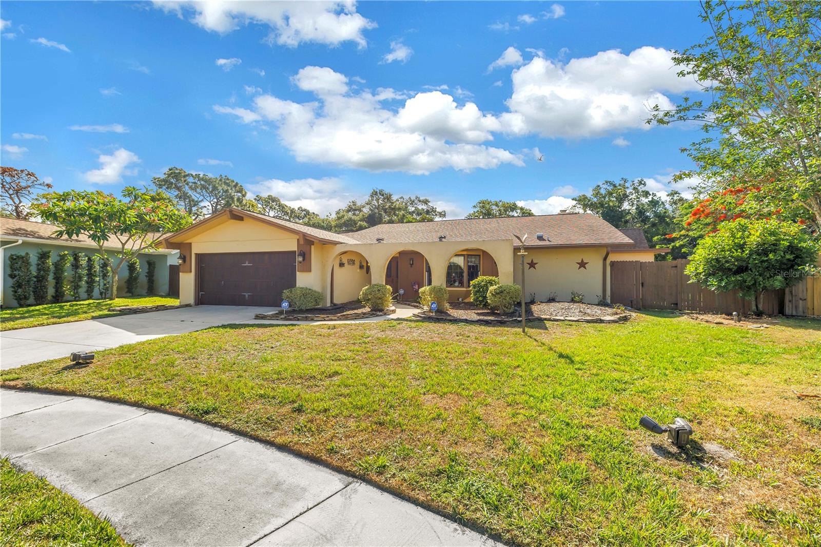10657 DEL PRADO DR E, LARGO, FL, 33774