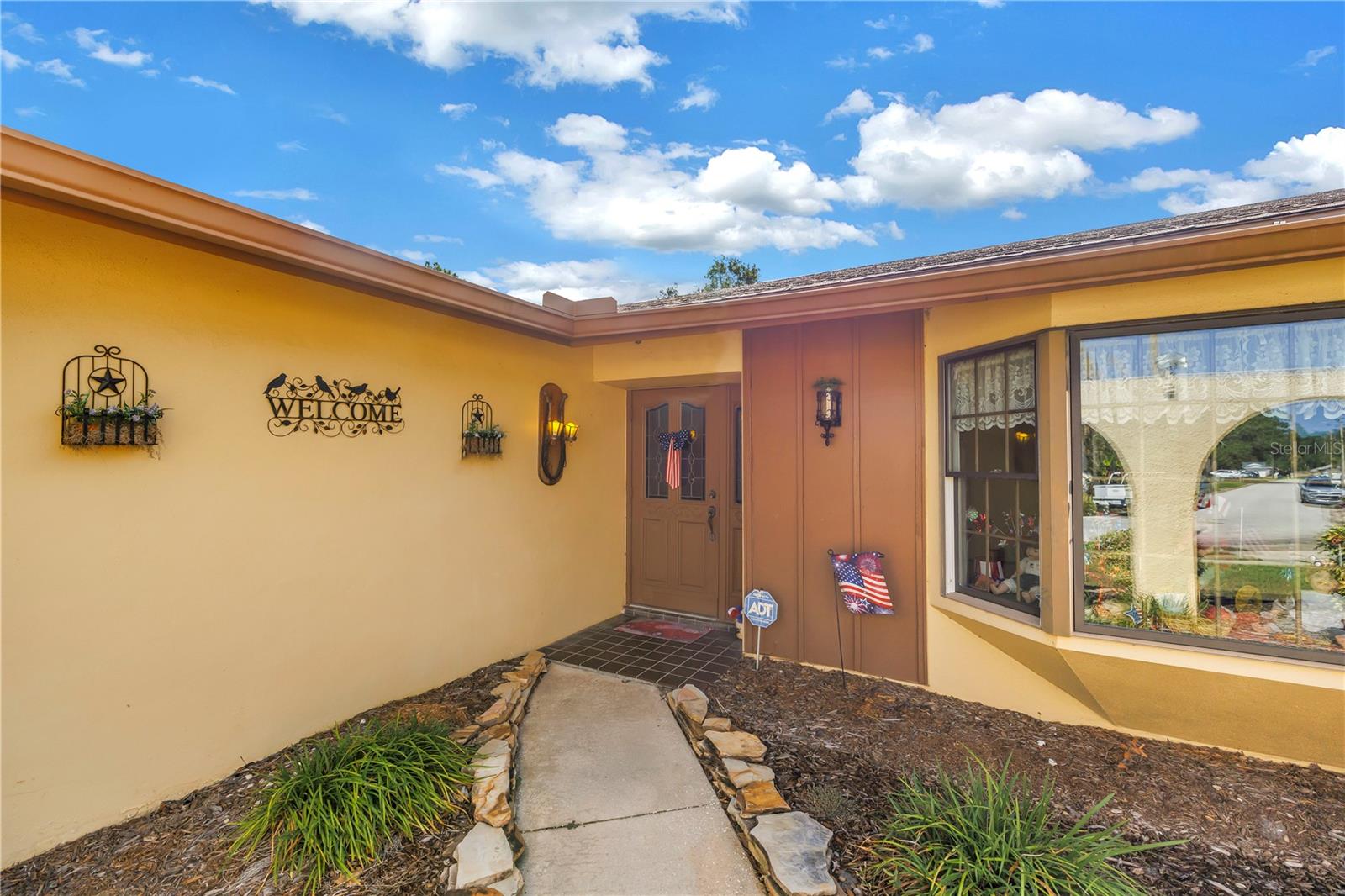 10657 DEL PRADO DR E, LARGO, FL, 33774