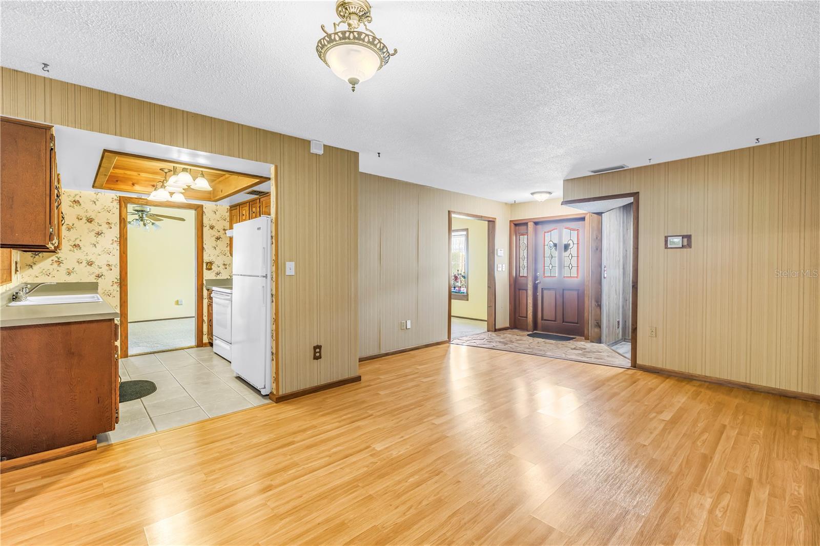 10657 DEL PRADO DR E, LARGO, FL, 33774