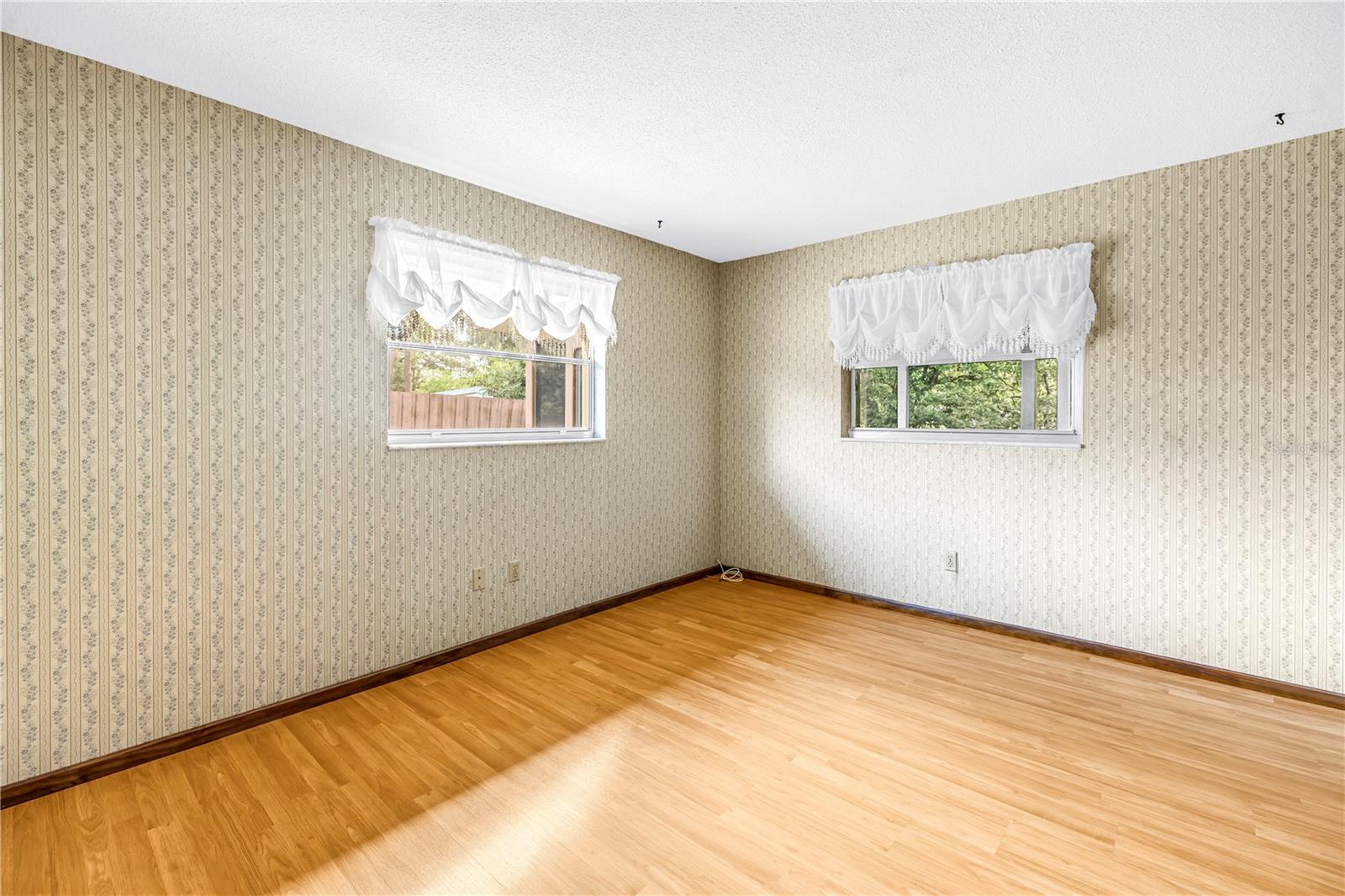 10657 DEL PRADO DR E, LARGO, FL, 33774