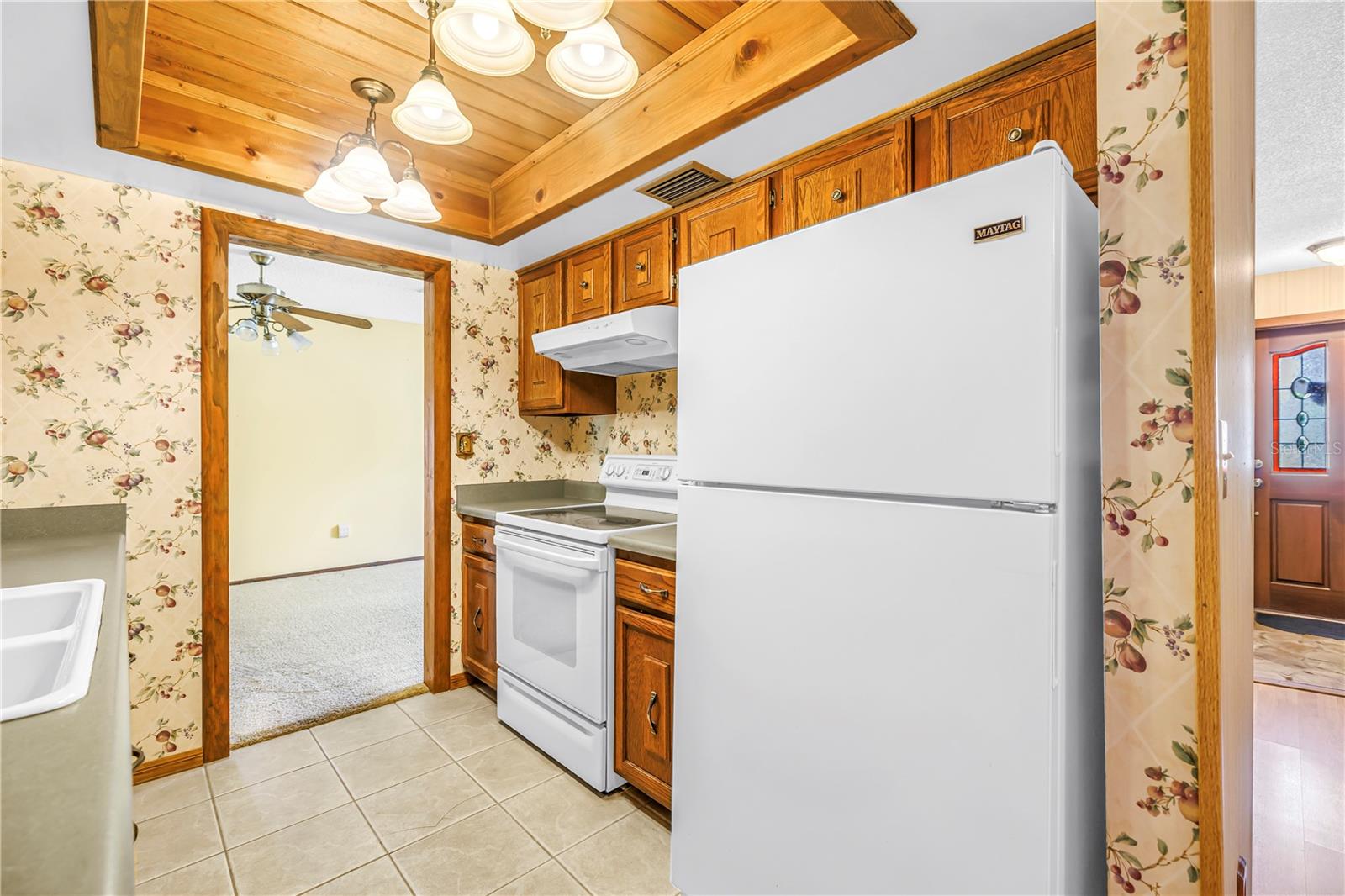 10657 DEL PRADO DR E, LARGO, FL, 33774