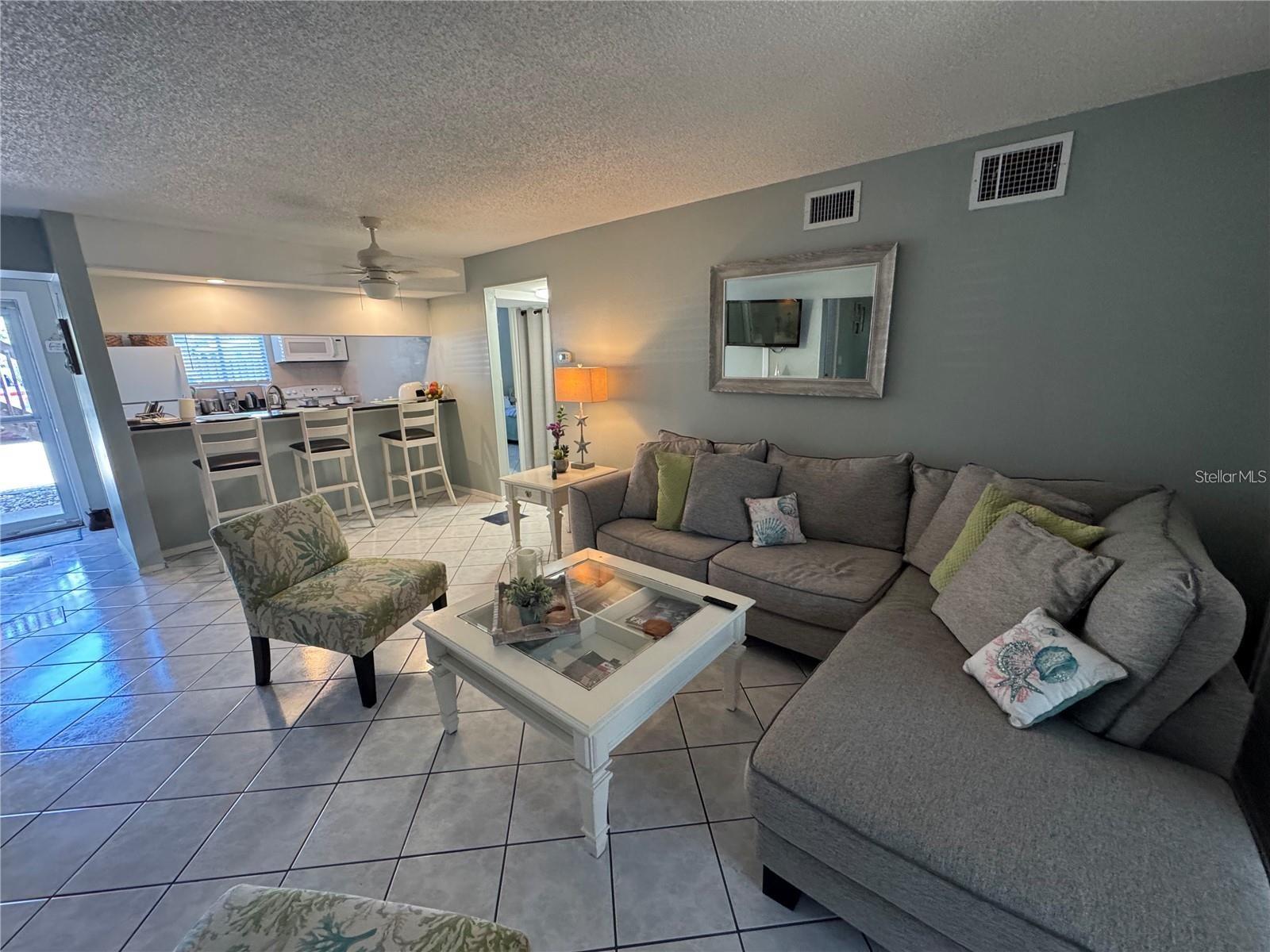 111 AIRPORT AVE W #107, VENICE, FL, 34285