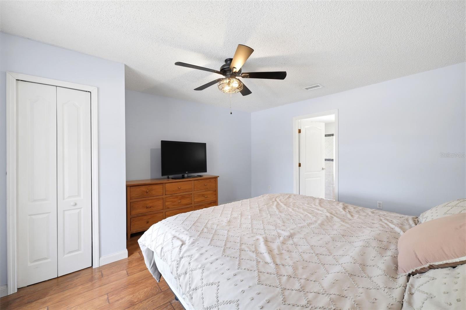 10260 CARACARA AVE, WEEKI WACHEE, FL, 34613