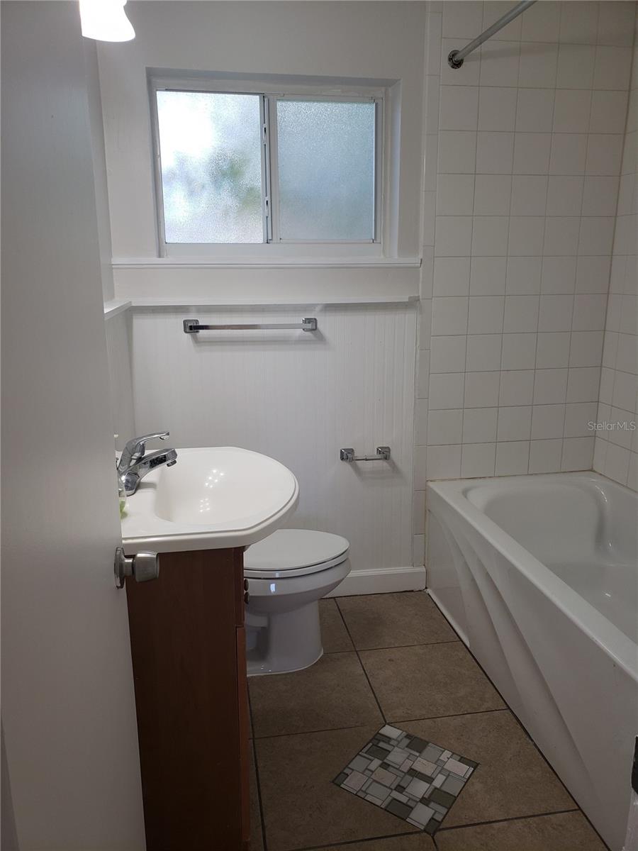7475 19TH AVE N, ST PETERSBURG, FL, 33710