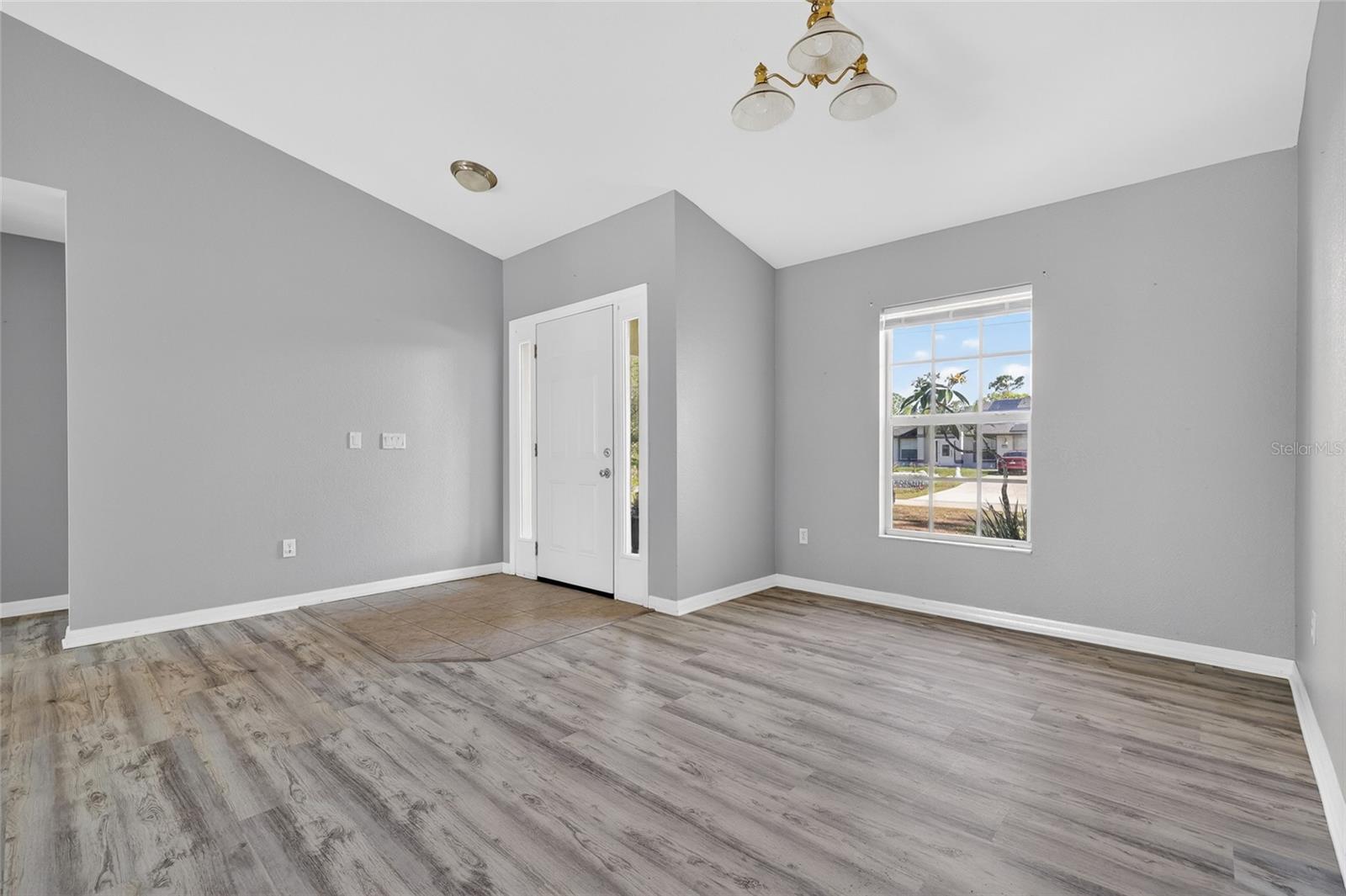 8221 LARRIMORE AVE, NORTH PORT, FL, 34291