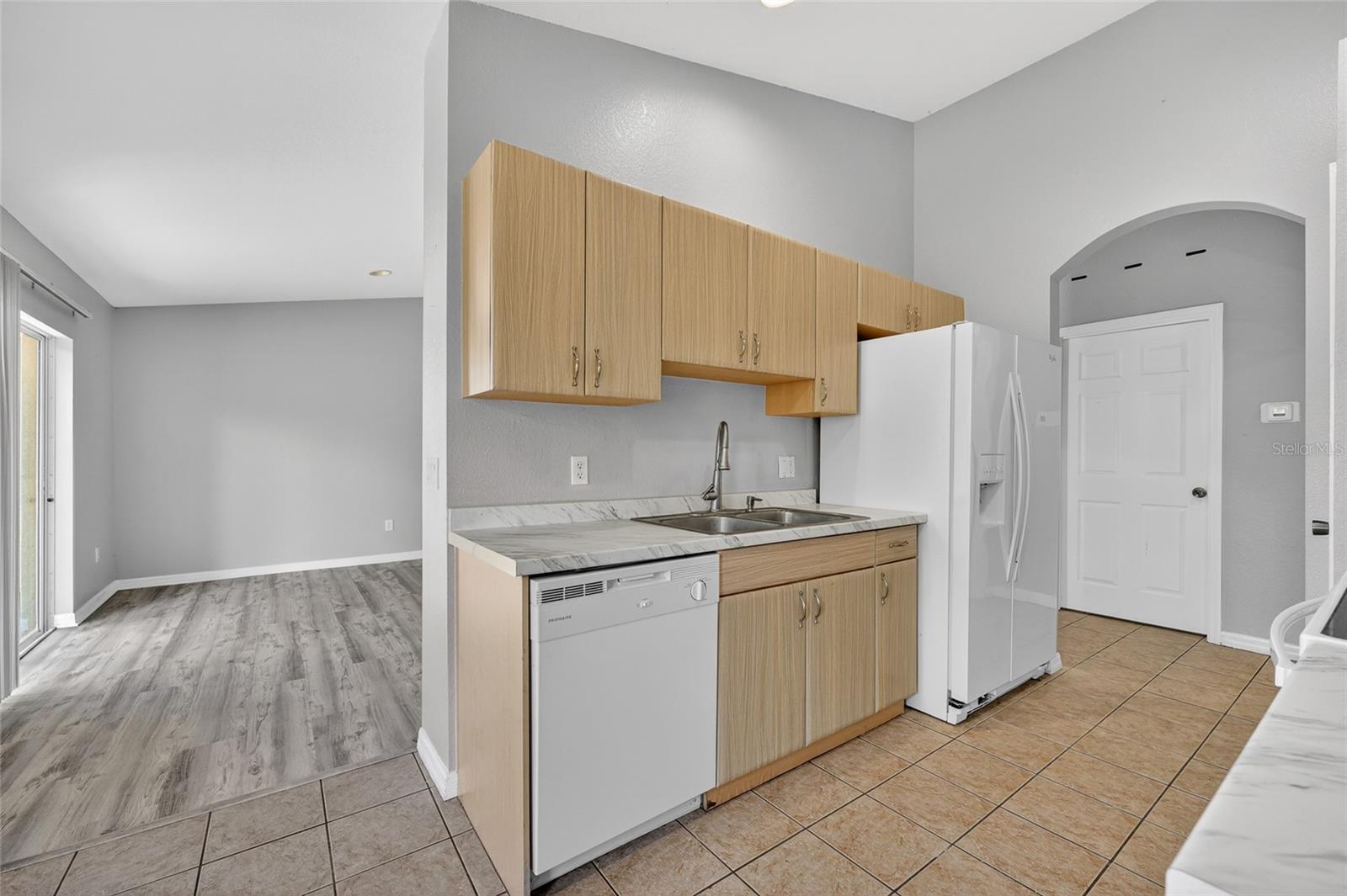 8221 LARRIMORE AVE, NORTH PORT, FL, 34291