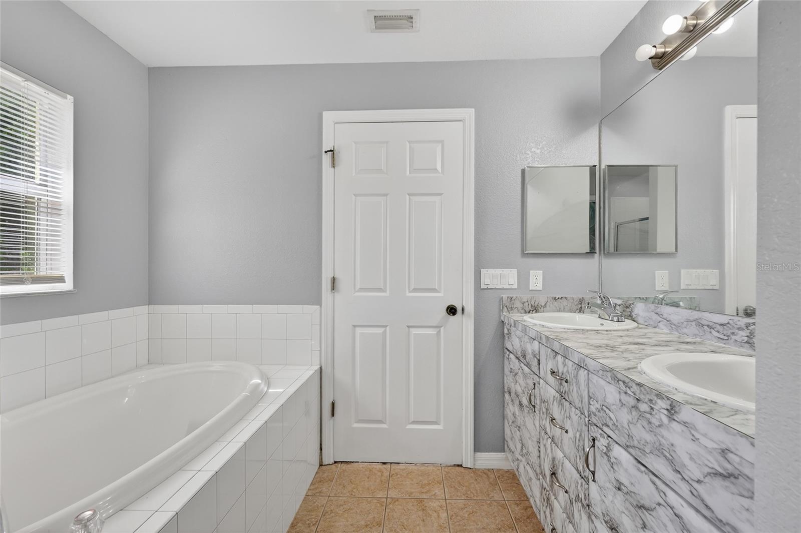 8221 LARRIMORE AVE, NORTH PORT, FL, 34291