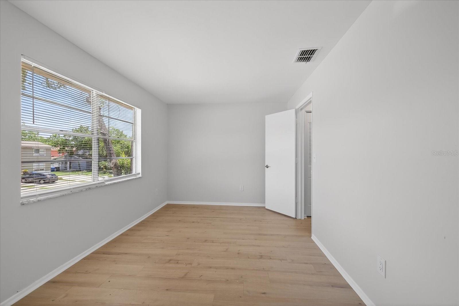 14024 VILLAGE TERRACE DR, TAMPA, FL, 33624
