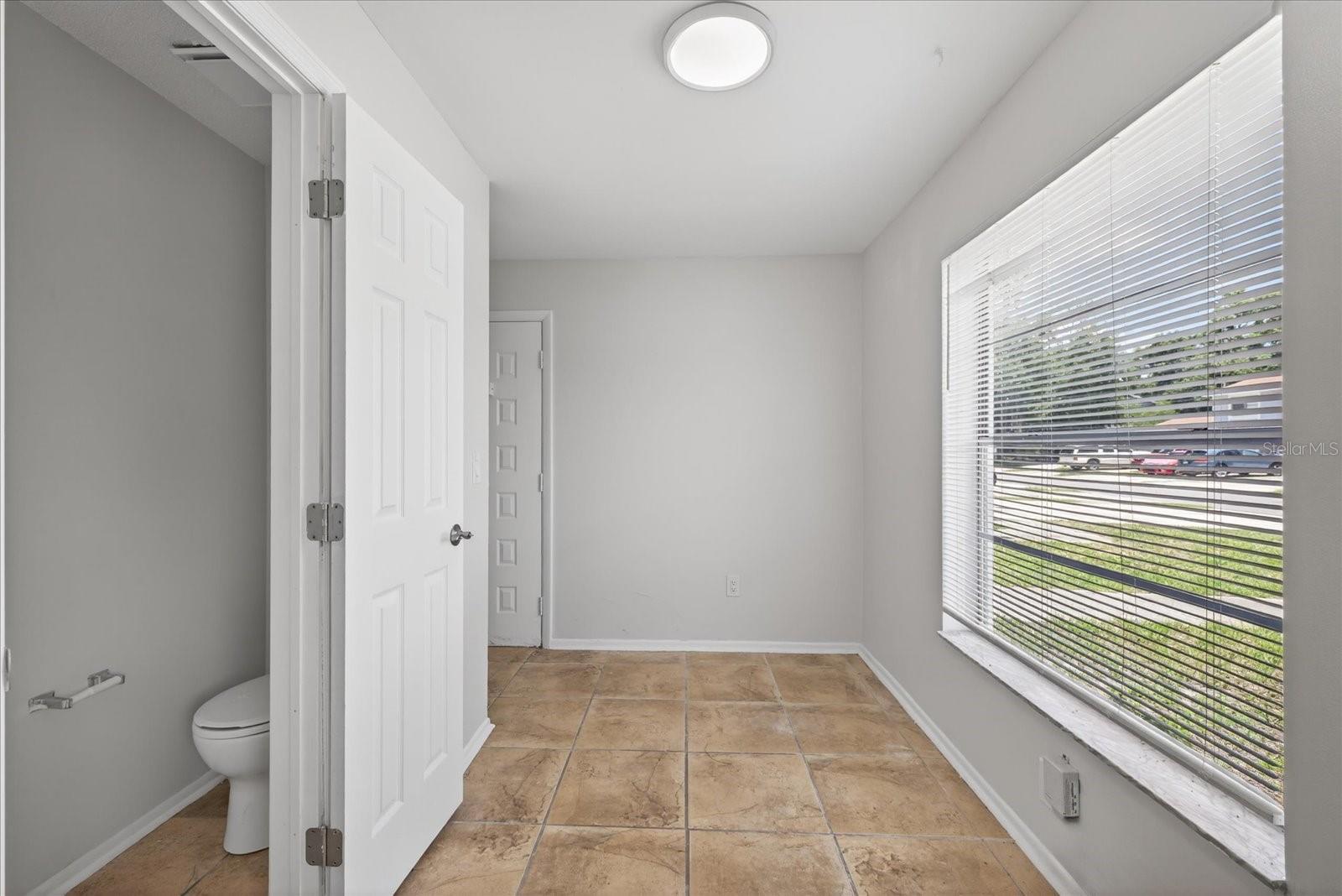 14024 VILLAGE TERRACE DR, TAMPA, FL, 33624