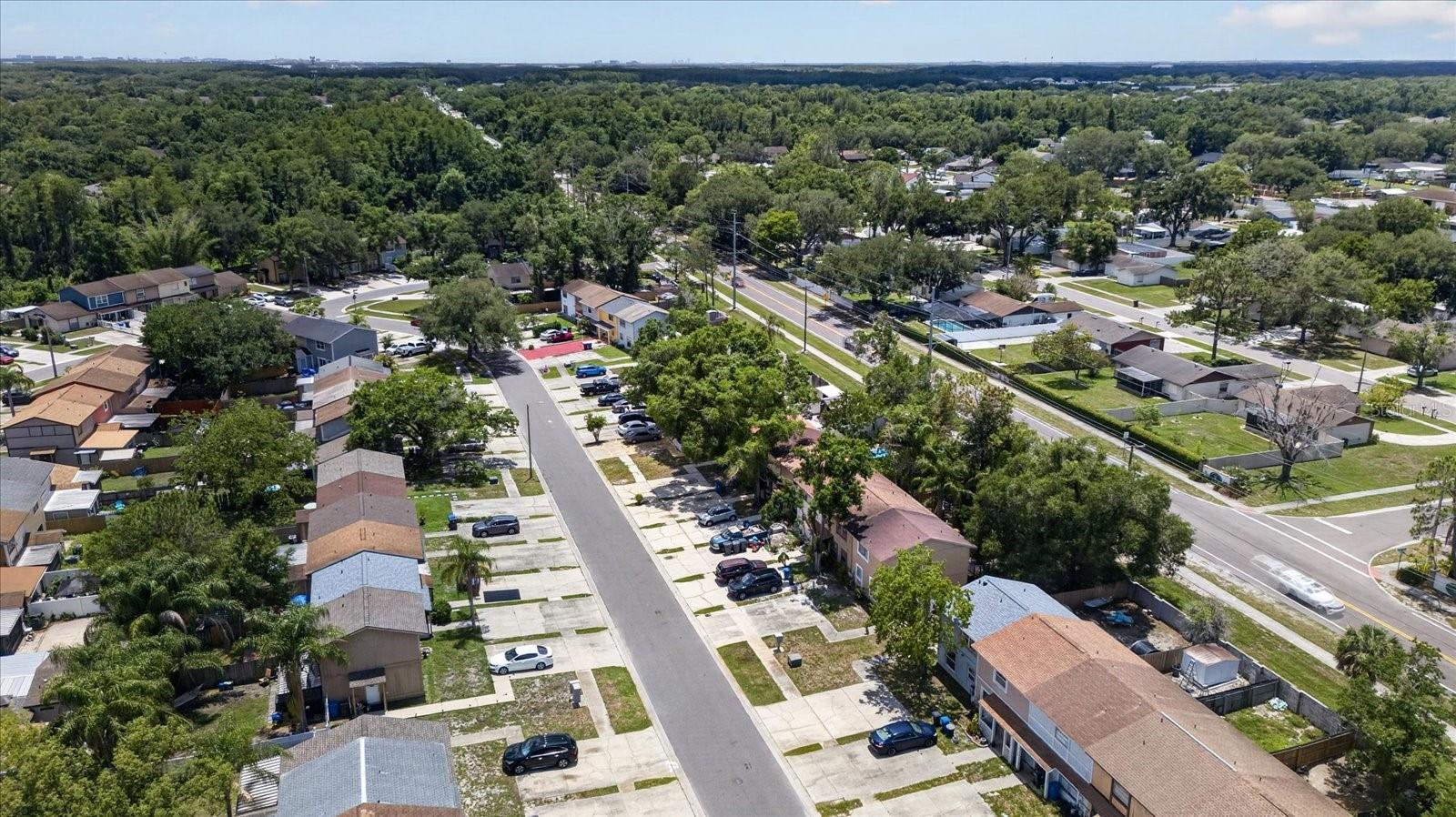 14024 VILLAGE TERRACE DR, TAMPA, FL, 33624