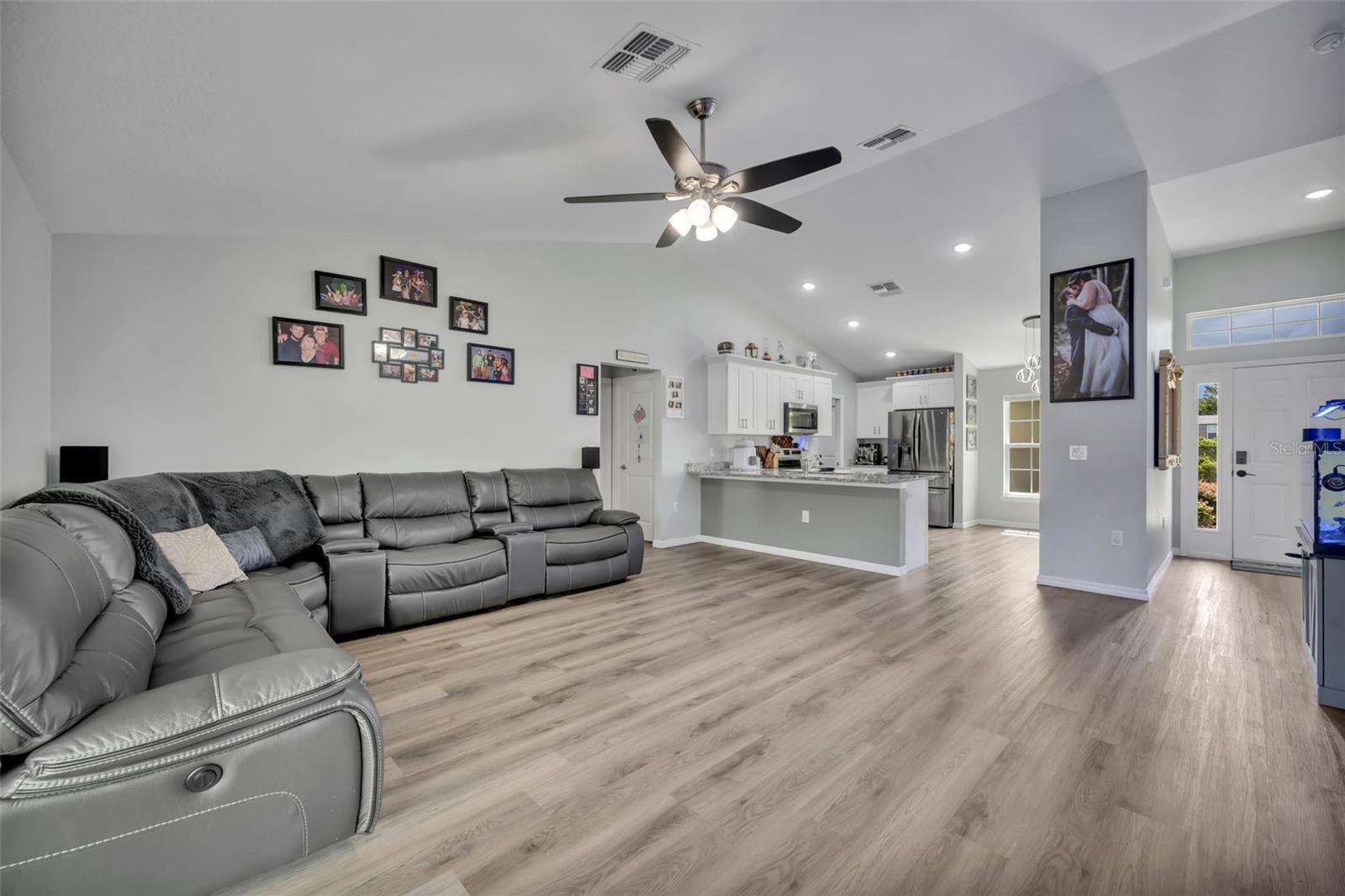 40610 E FOURTH AVE, UMATILLA, FL, 32784