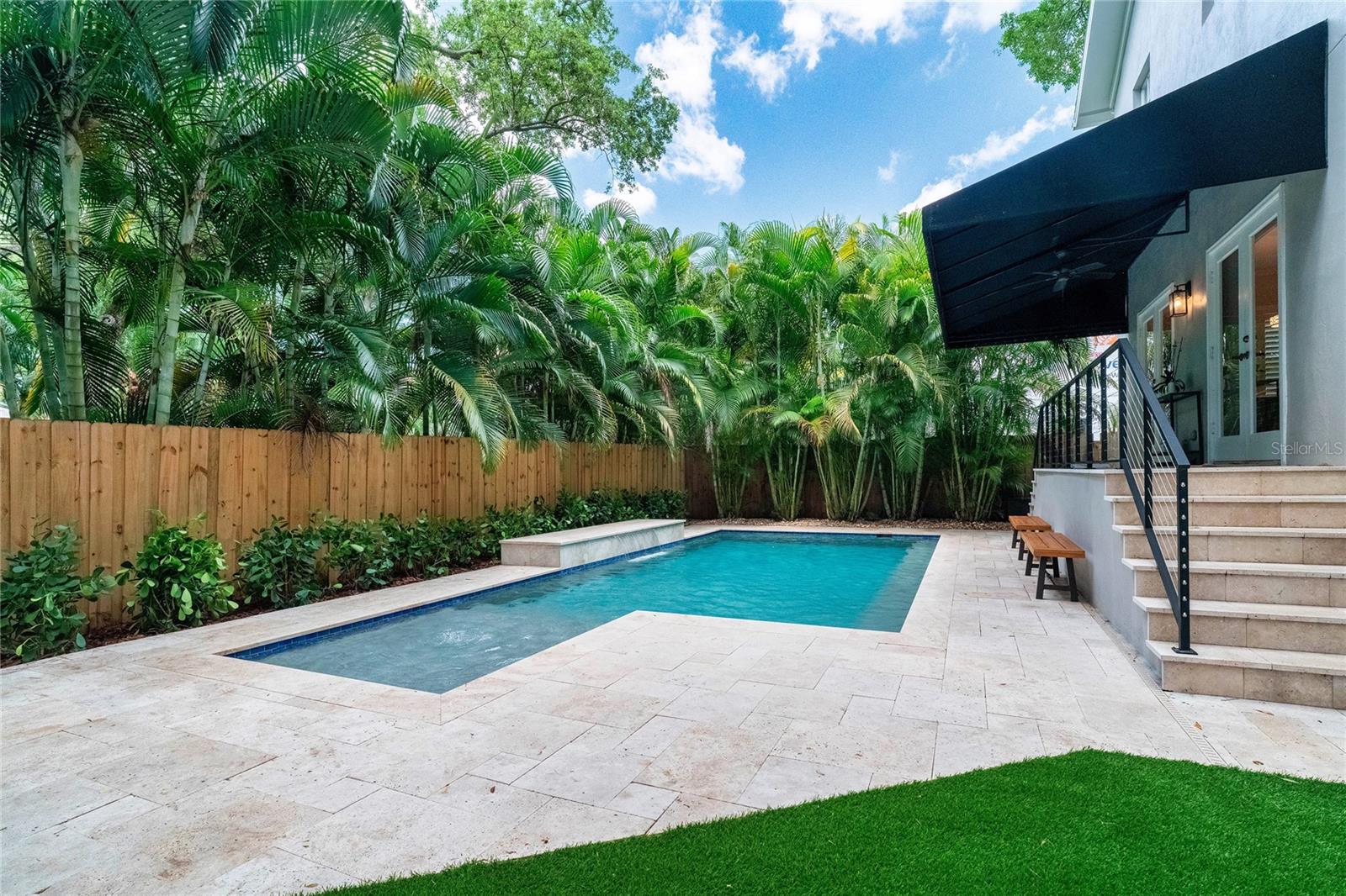2612 W WYOMING AVE, TAMPA, FL, 33611