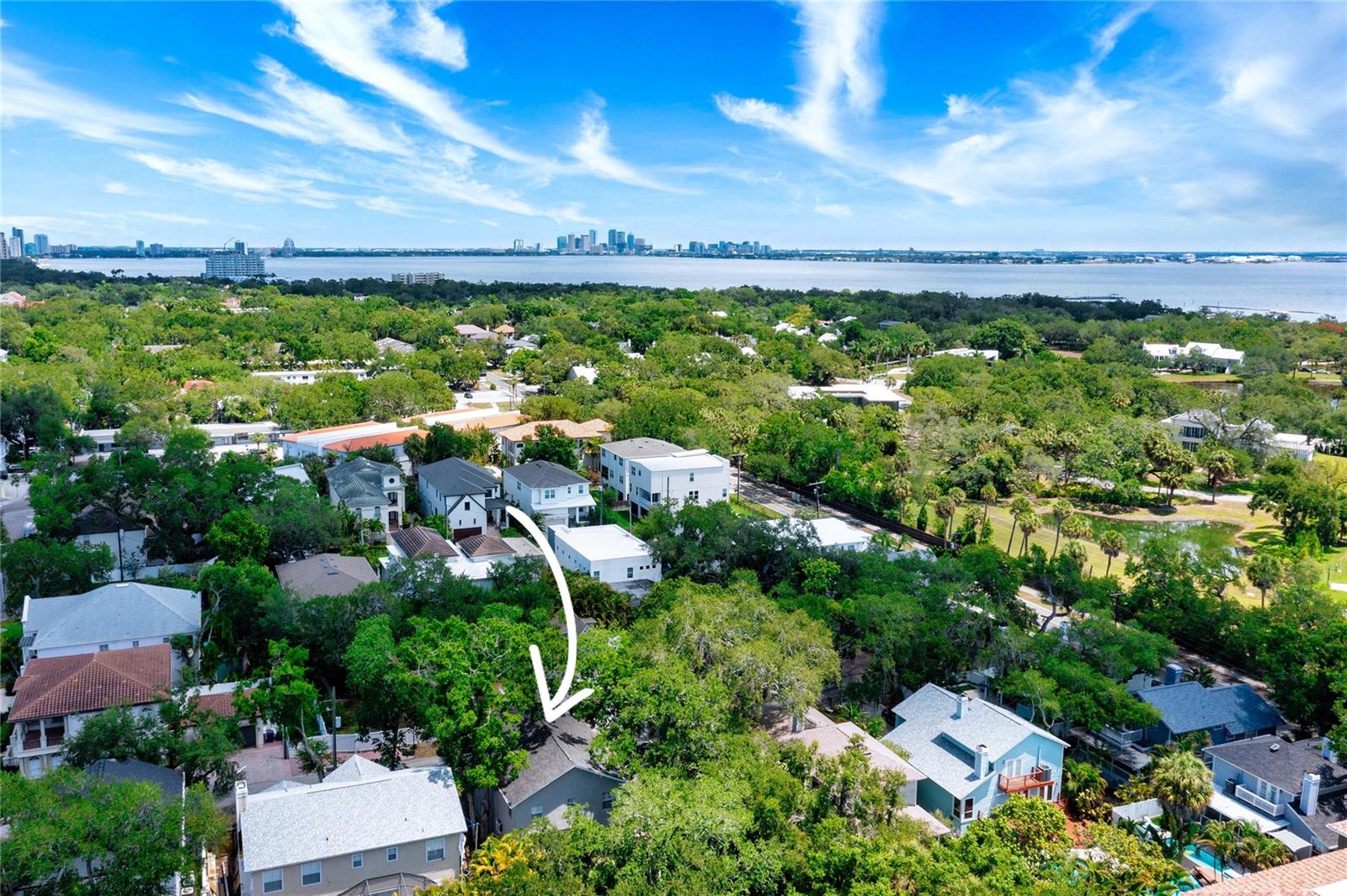 2612 W WYOMING AVE, TAMPA, FL, 33611