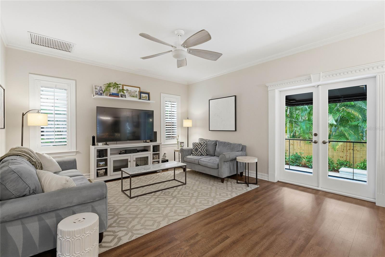 2612 W WYOMING AVE, TAMPA, FL, 33611