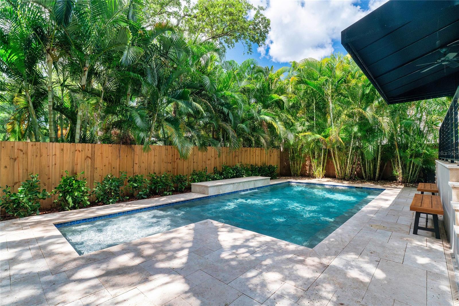 2612 W WYOMING AVE, TAMPA, FL, 33611