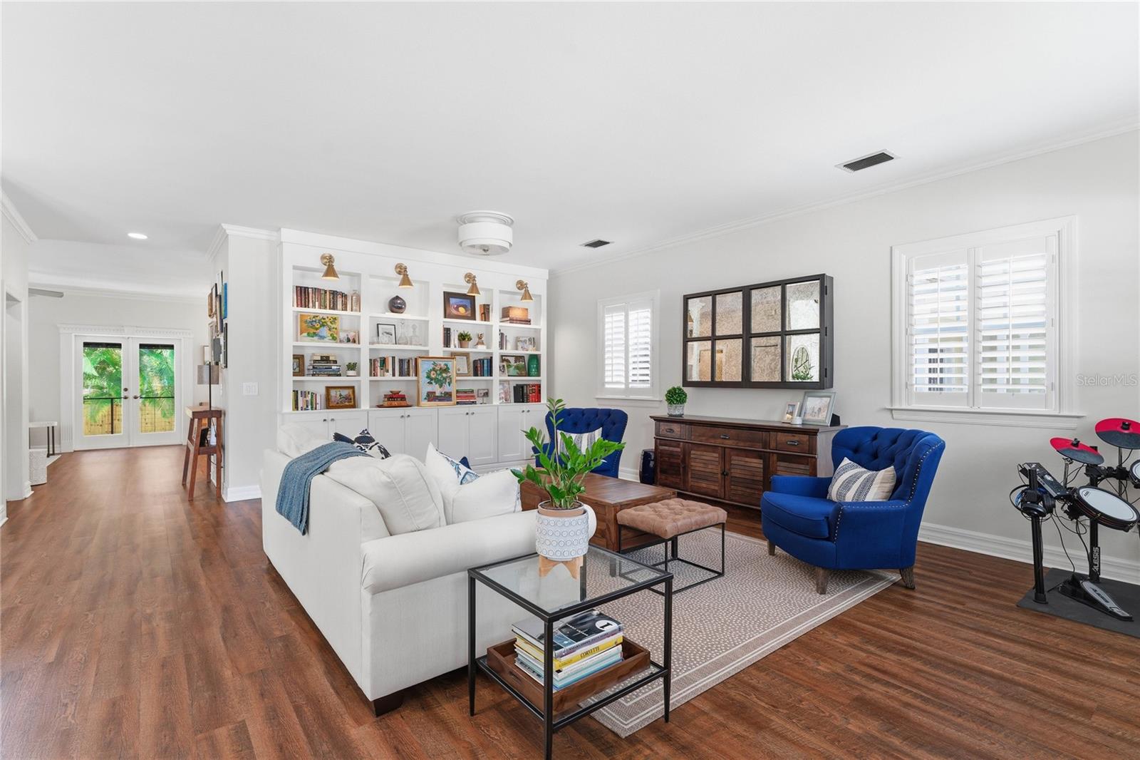 2612 W WYOMING AVE, TAMPA, FL, 33611