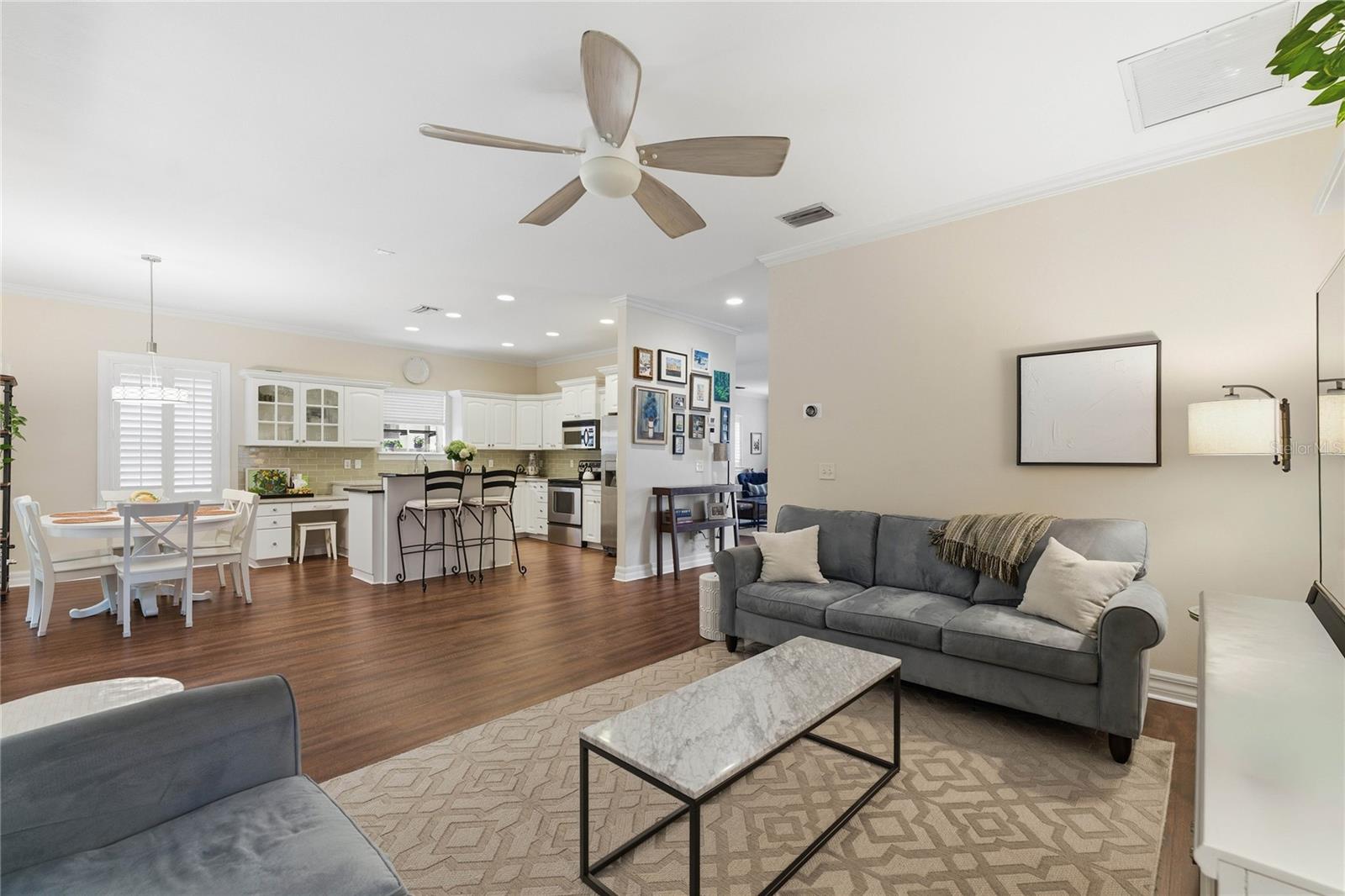 2612 W WYOMING AVE, TAMPA, FL, 33611