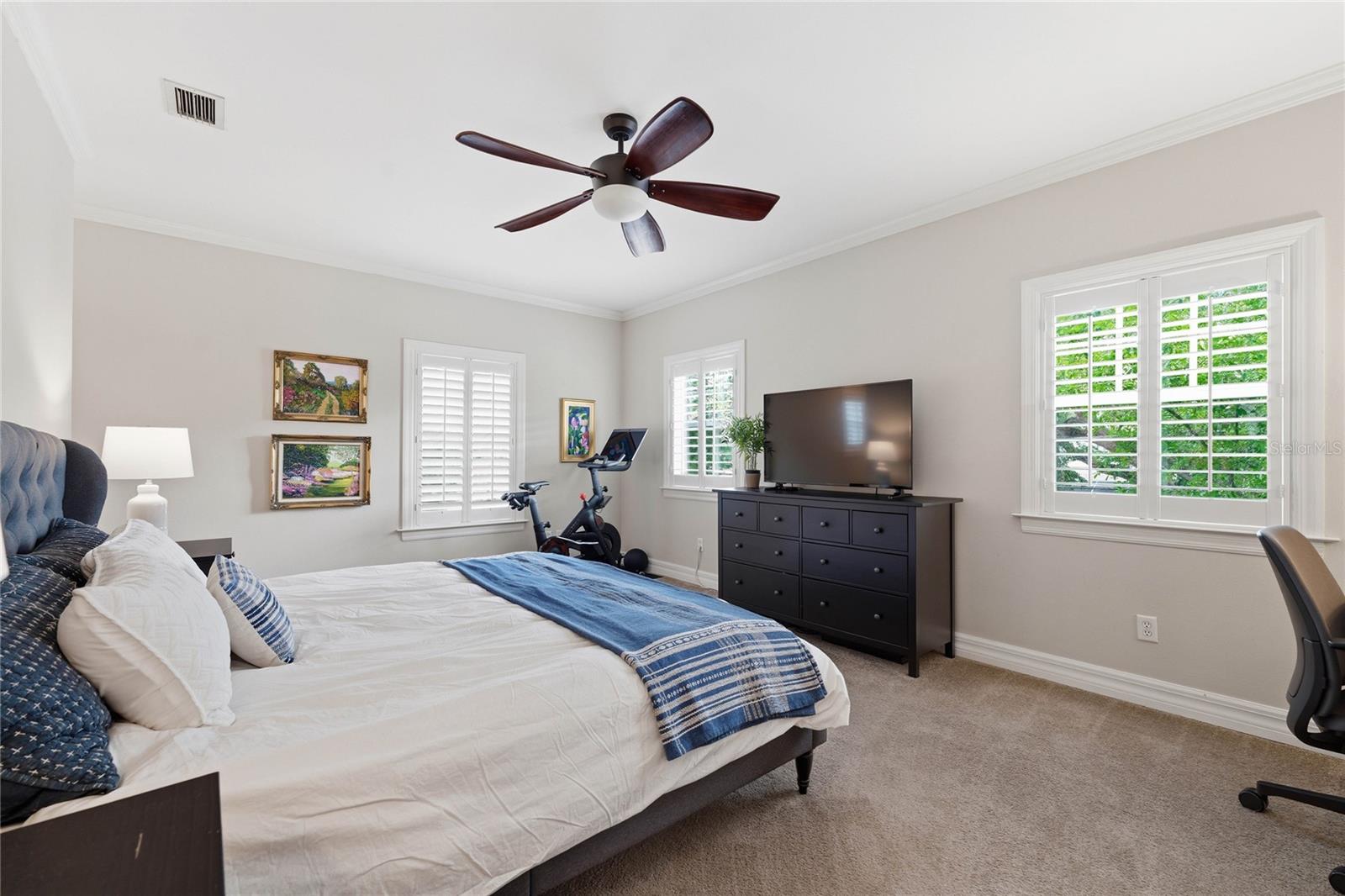 2612 W WYOMING AVE, TAMPA, FL, 33611