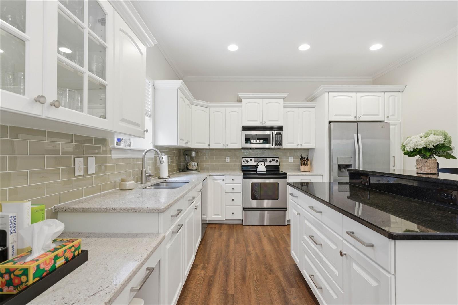 2612 W WYOMING AVE, TAMPA, FL, 33611