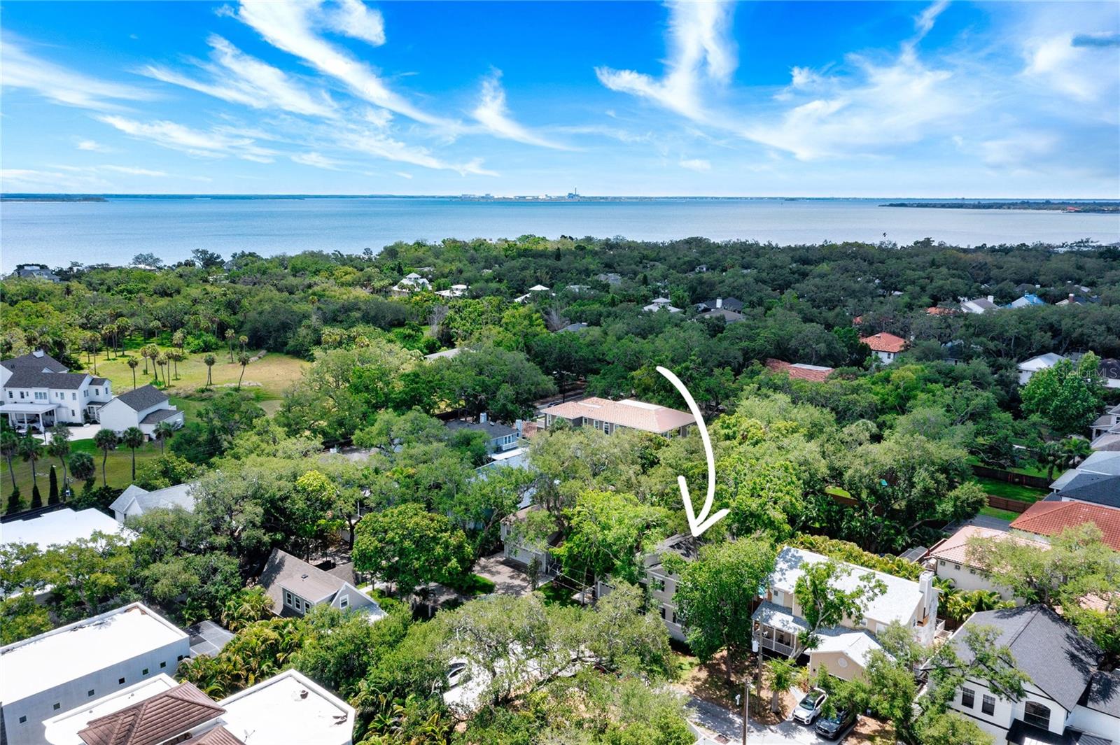 2612 W WYOMING AVE, TAMPA, FL, 33611