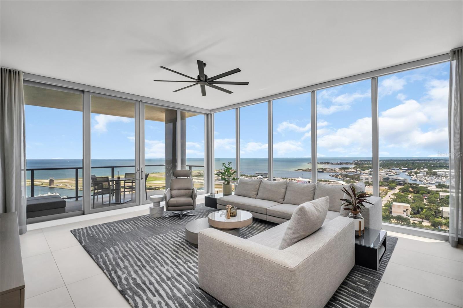 301 1ST ST S #2501, ST PETERSBURG, FL, 33701