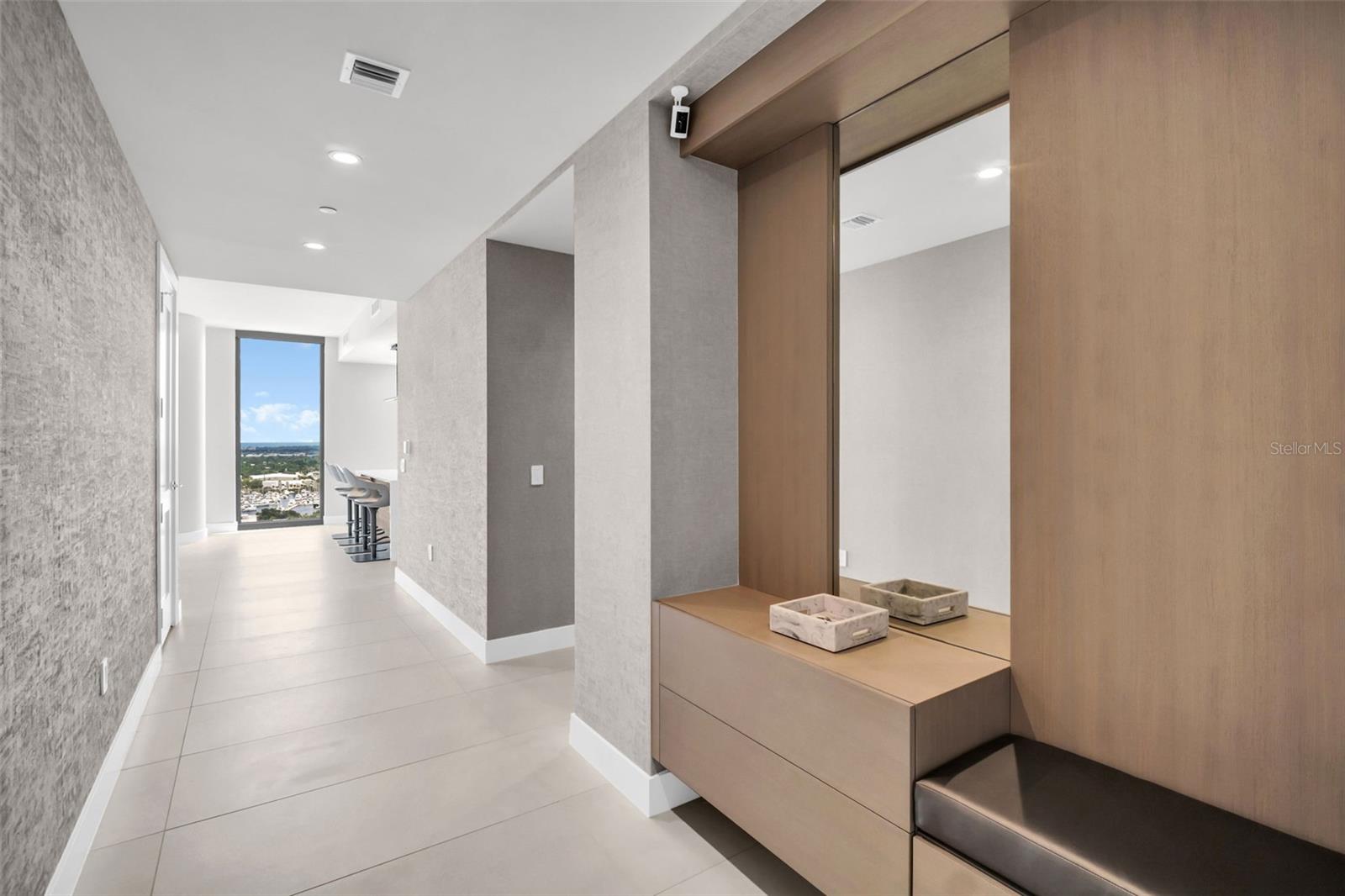 301 1ST ST S #2501, ST PETERSBURG, FL, 33701