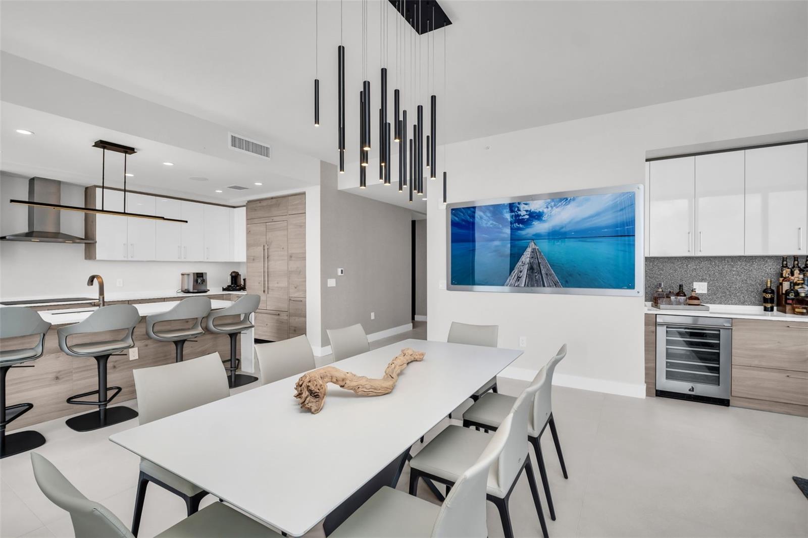 301 1ST ST S #2501, ST PETERSBURG, FL, 33701