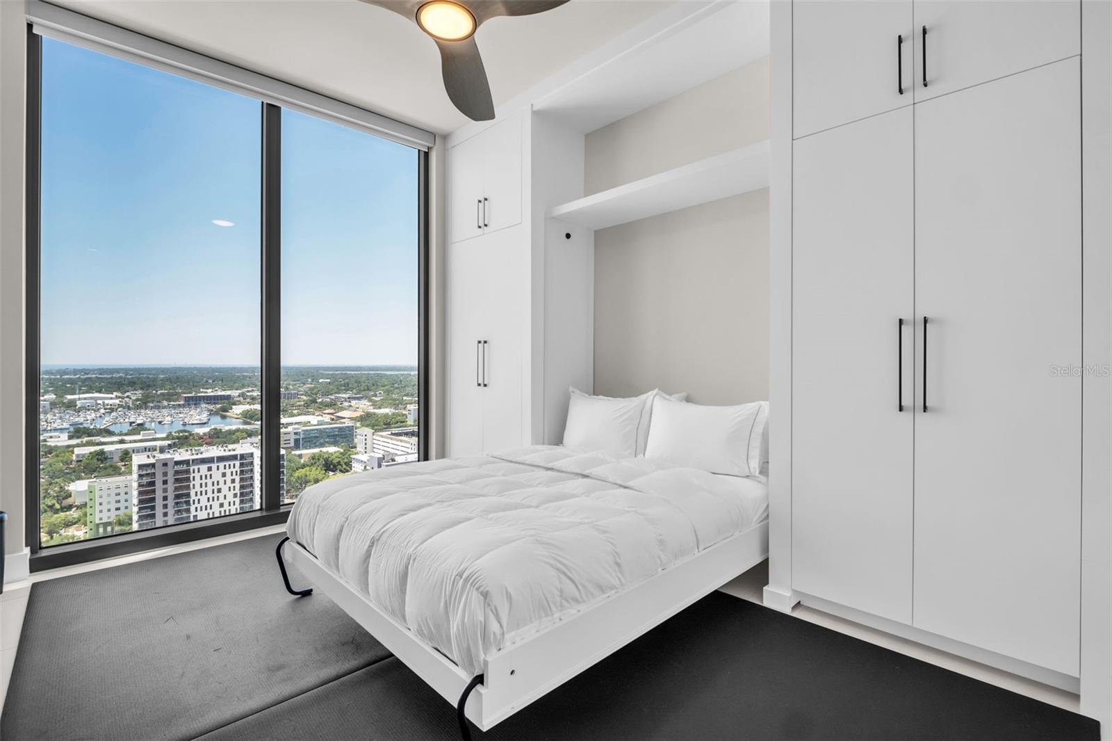 301 1ST ST S #2501, ST PETERSBURG, FL, 33701