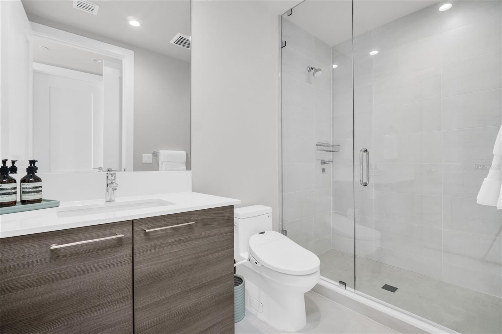 301 1ST ST S #2501, ST PETERSBURG, FL, 33701