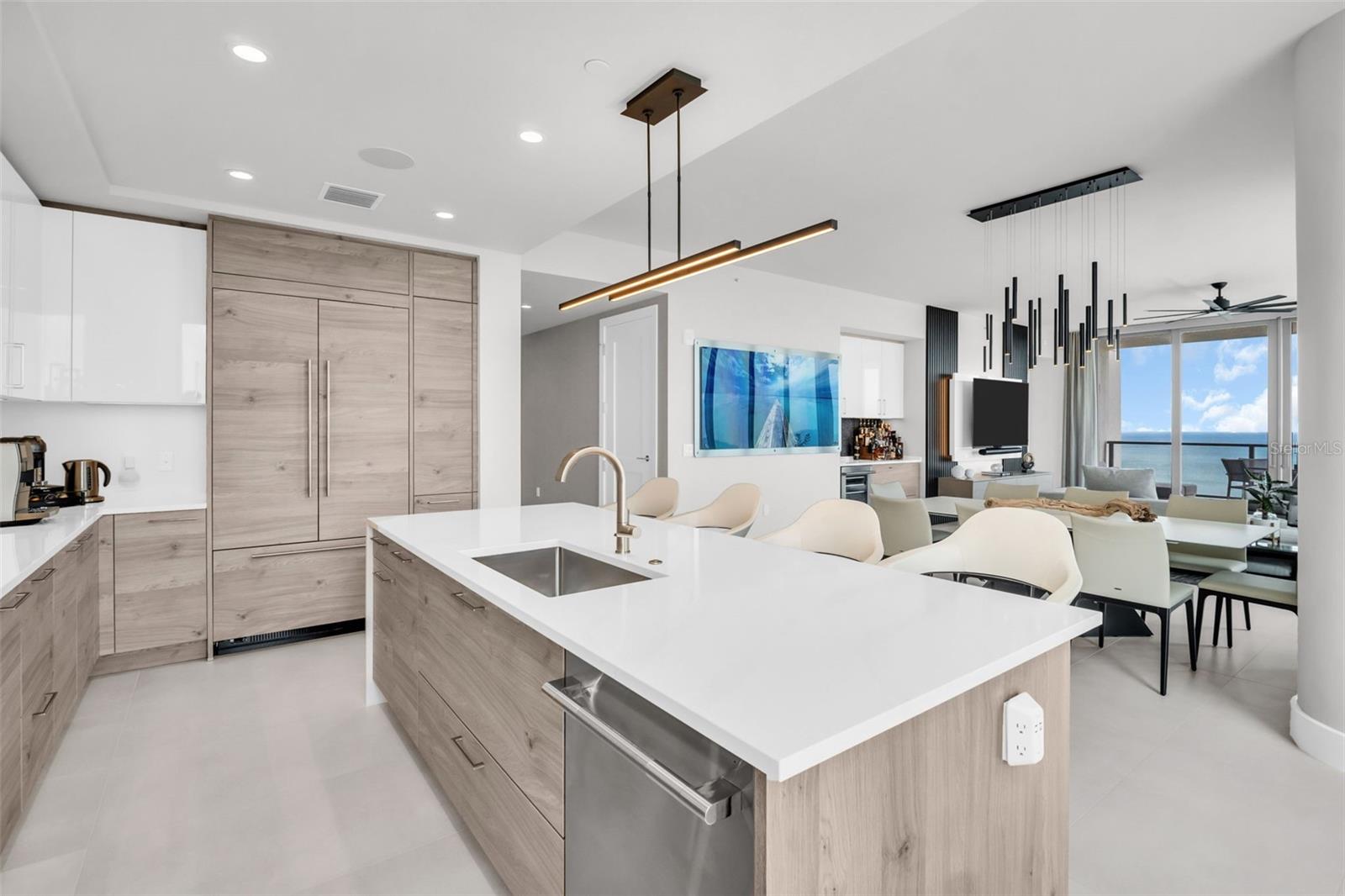 301 1ST ST S #2501, ST PETERSBURG, FL, 33701
