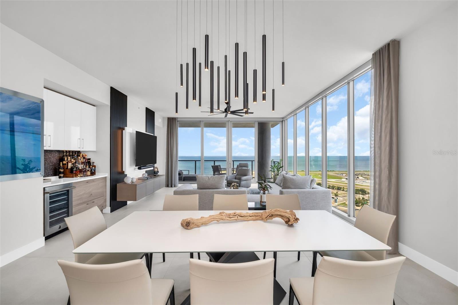 301 1ST ST S #2501, ST PETERSBURG, FL, 33701