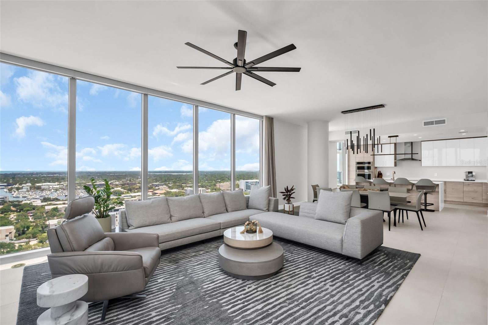 301 1ST ST S #2501, ST PETERSBURG, FL, 33701