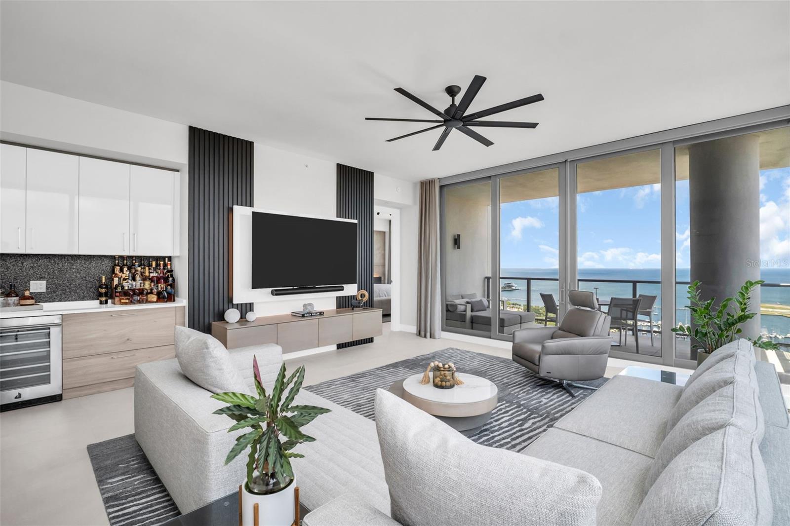 301 1ST ST S #2501, ST PETERSBURG, FL, 33701