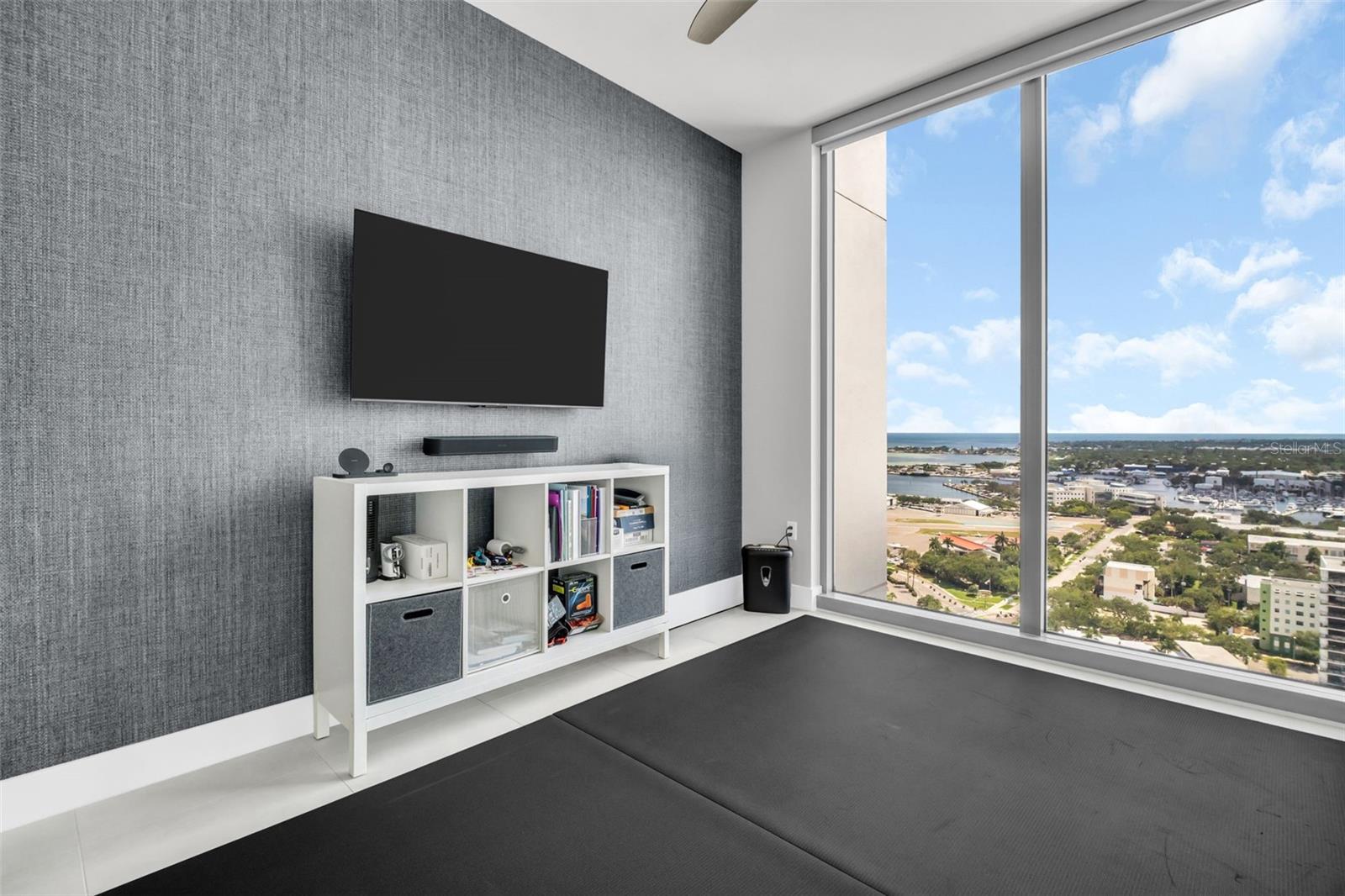 301 1ST ST S #2501, ST PETERSBURG, FL, 33701