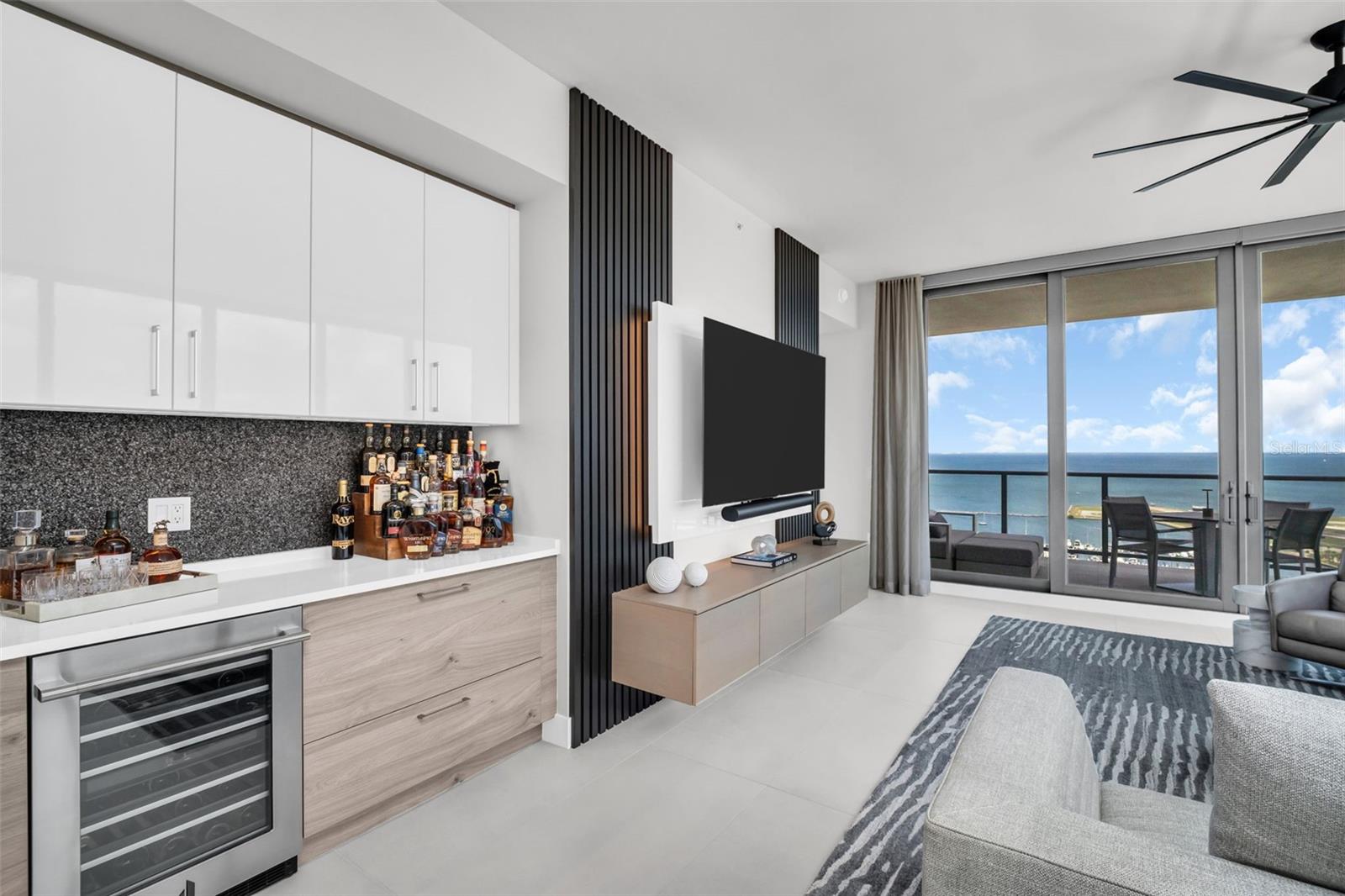 301 1ST ST S #2501, ST PETERSBURG, FL, 33701
