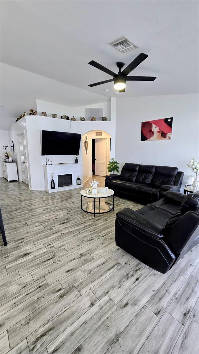 706 NW 1ST LN, CAPE CORAL, FL, 33993