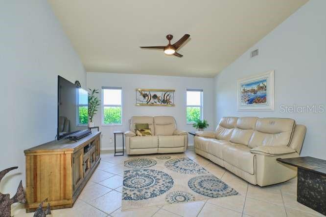 844 NE 6TH AVE, CAPE CORAL, FL, 33909