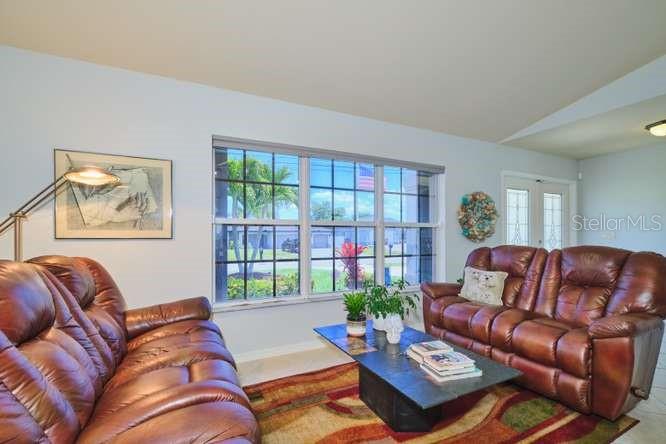 844 NE 6TH AVE, CAPE CORAL, FL, 33909