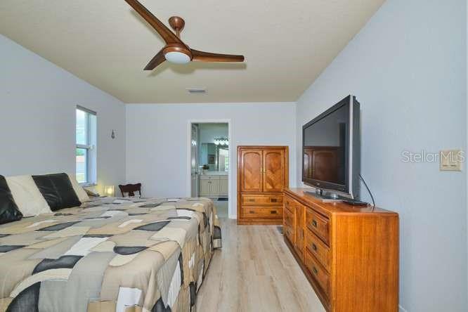844 NE 6TH AVE, CAPE CORAL, FL, 33909