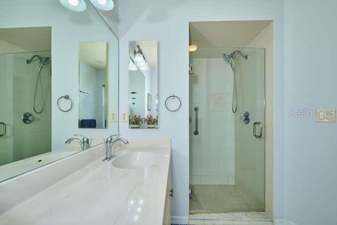 844 NE 6TH AVE, CAPE CORAL, FL, 33909