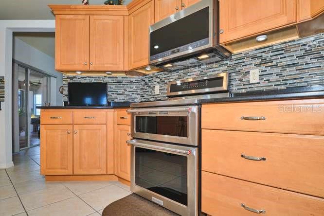 844 NE 6TH AVE, CAPE CORAL, FL, 33909